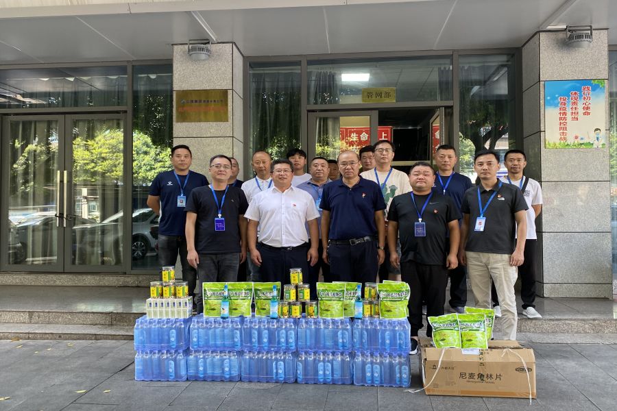 奮戰(zhàn)一線保供水，夏送清涼沁人心