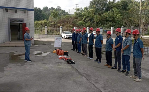 “以練促訓(xùn)，以訓(xùn)促安” 興文運(yùn)營(yíng)項(xiàng)目部開(kāi)展有限空間作業(yè)應(yīng)急演練